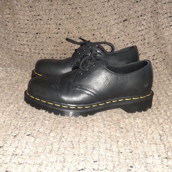 DR. DOC MARTENS-30679-Black Leather Oxfords-3 Eye-Sz 7Men/8Women-NEW/NO BOX - Picture 2 of 9